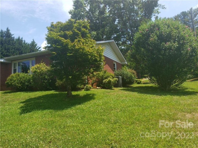 191 Rolling Green Drive