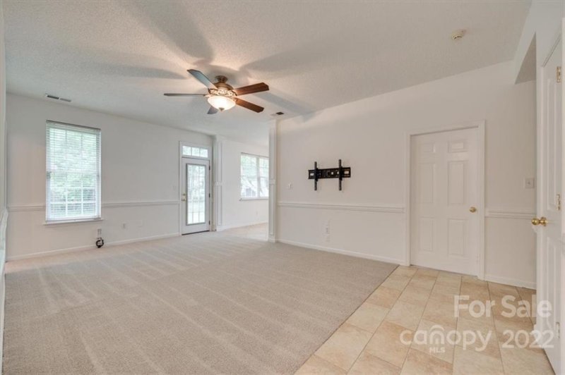Property image 3 at 4729 Sahalee Lane, Charlotte, NC 28216