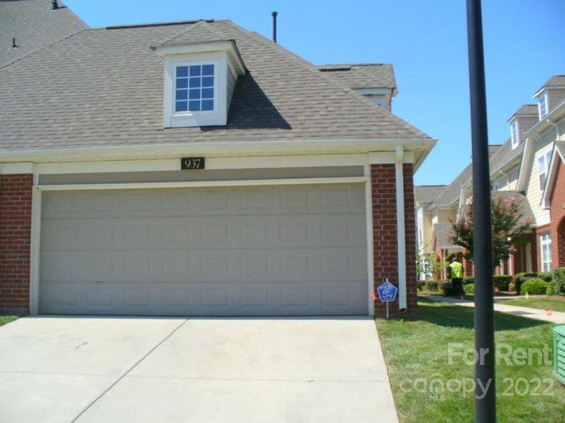 Property image 3 at 937 Central Park Circle, Davidson, NC 28036