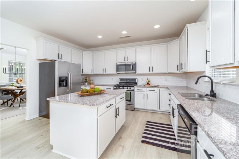 Property image 3 at 9628 Woburn Road, Charlotte, NC 28277