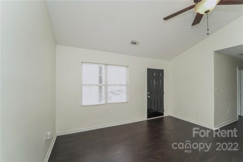 Property image 5 at 2200 Blue Hampton Lane, Charlotte, NC 28213