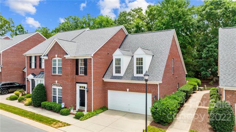 Property image 3 at 5117 Berkeley Creek Lane, Charlotte, NC 28277