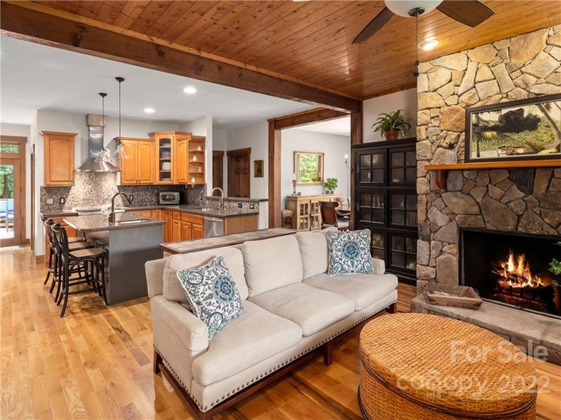 Property image 3 at 100 Village Pointe Lane, Asheville, NC 28803