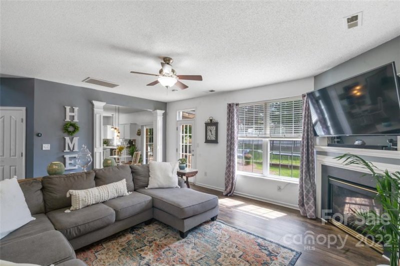 Property image 3 at 13718 Shiella Caruth Drive, Huntersville, NC 28078