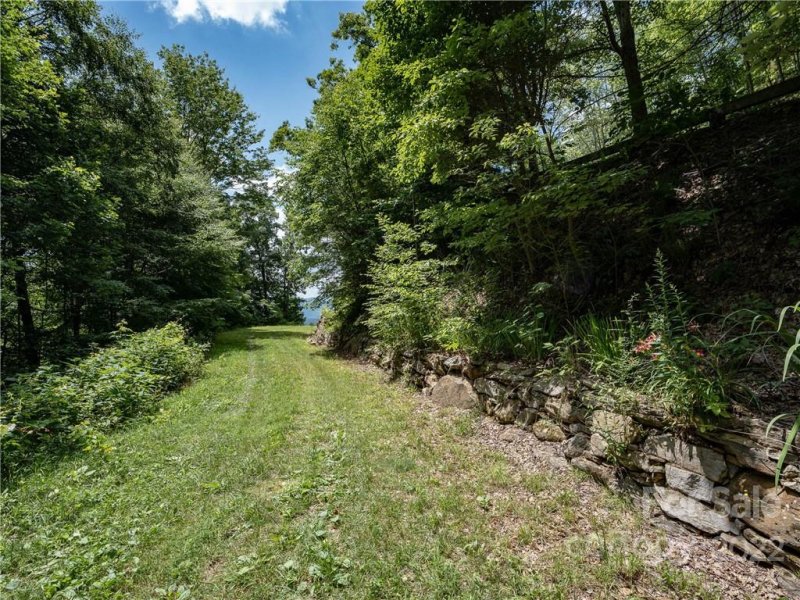 Property image 2 at 1101 Breckenridge Road, Waynesville, NC 28785