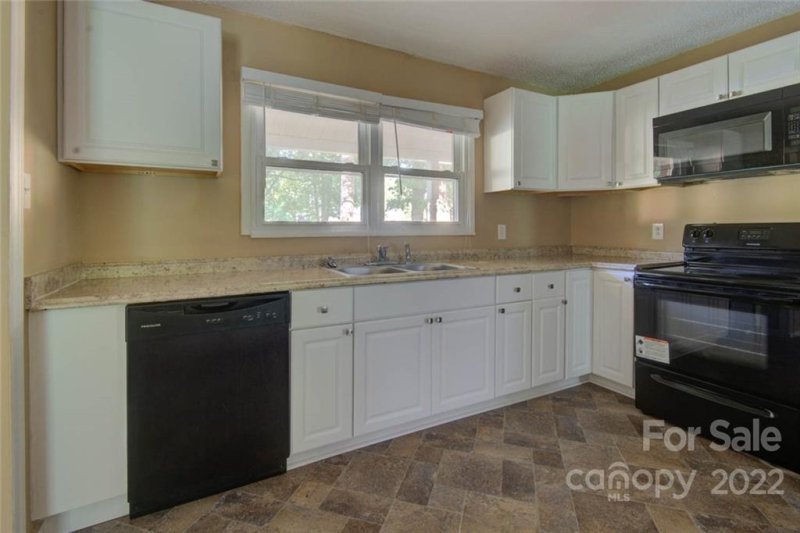 Property image 4 at 1623 Fern Forest Drive, Gastonia, NC 28054