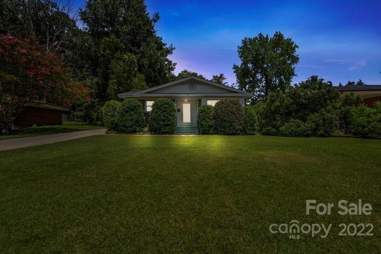 Property image 2 at 1008 Robinhood Lane, Kannapolis, NC 28081