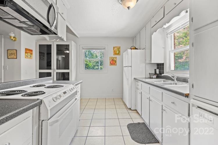 Property image 4 at 1008 Robinhood Lane, Kannapolis, NC 28081