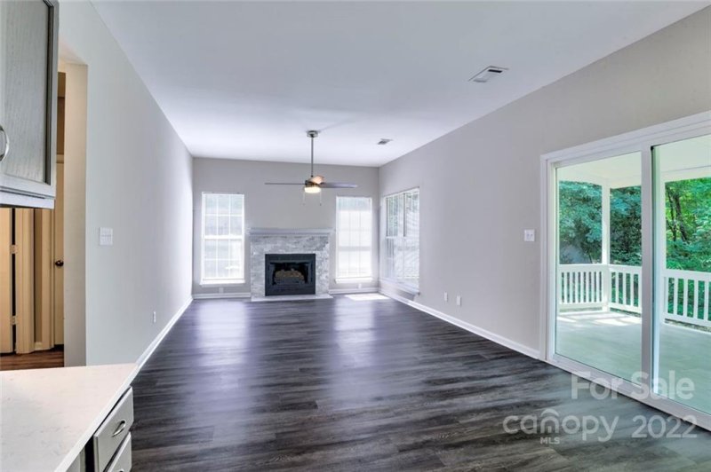 Property image 5 at 5525 Ashbluff Court, Charlotte, NC 28216