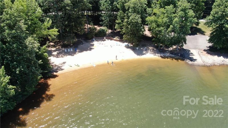 Property image 5 at 128 Archbell Point Lane, Mooresville, NC 28117