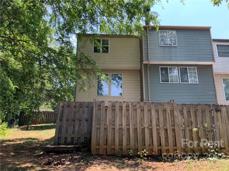 Property image 4 at 7305 Pebblestone Drive, Charlotte, NC 28212