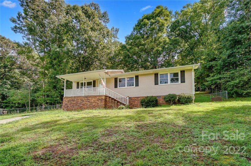 Property image 2 at 4520 Hidden Glen Court, Gastonia, NC 28056
