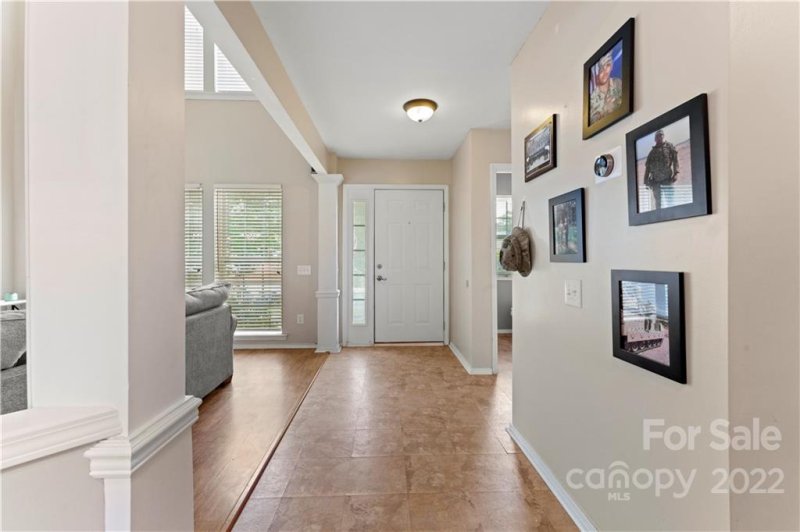 Property image 4 at 2015 Mallard Pine Court, Charlotte, NC 28262