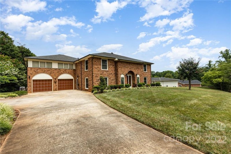 Property image 2 at 2329 Monticello Drive, Gastonia, NC 28056