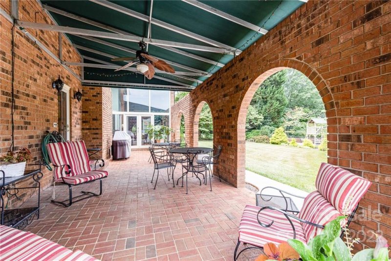 Property image 3 at 2329 Monticello Drive, Gastonia, NC 28056