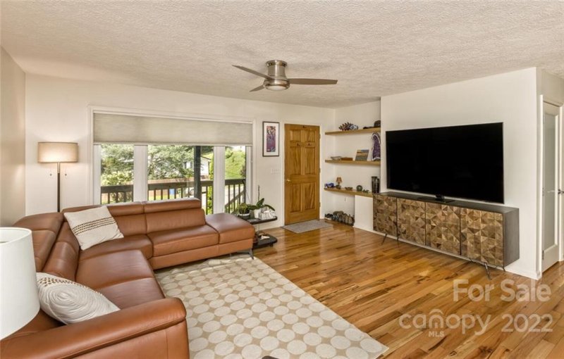 Property image 4 at 27 Brookcliff Drive, Asheville, NC 28804