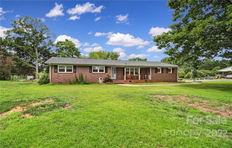 1165 Twin Lakes Road