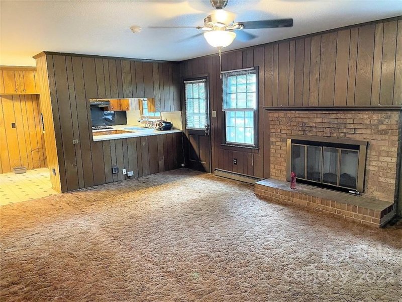 Property image 4 at 913 S Magnolia Street, Mooresville, NC 28115