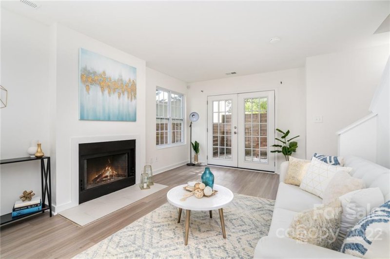 Property image 2 at 1535 Briar Creek Road, Charlotte, NC 28205