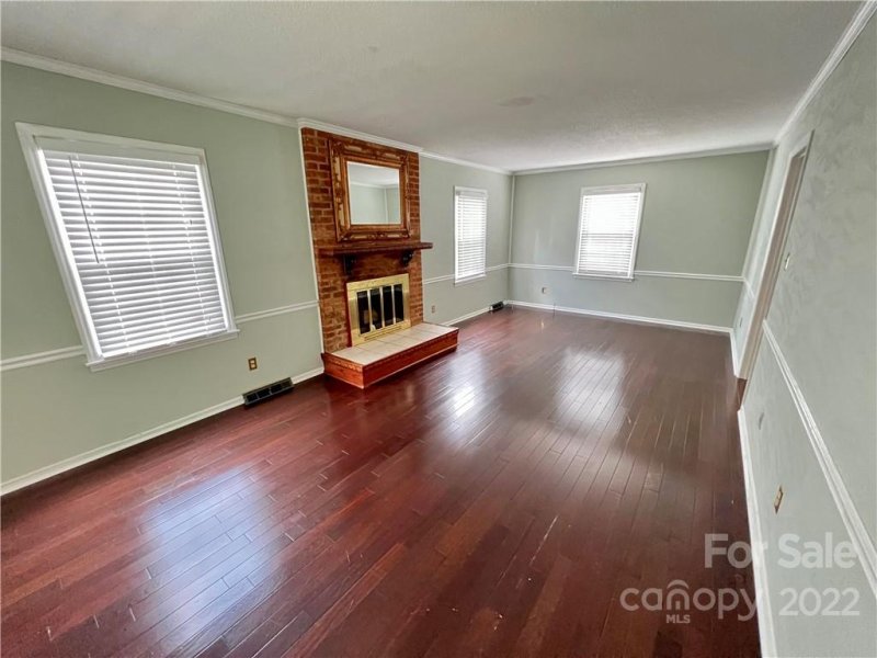 Property image 3 at 5215 Rolling Oak Lane, Charlotte, NC 28227