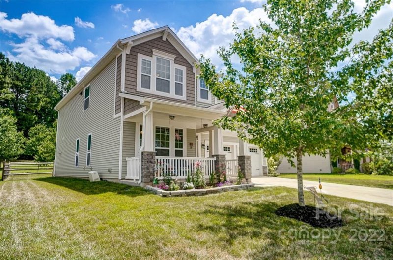 Property image 3 at 417 Planters Way, Mount Holly, NC 28120