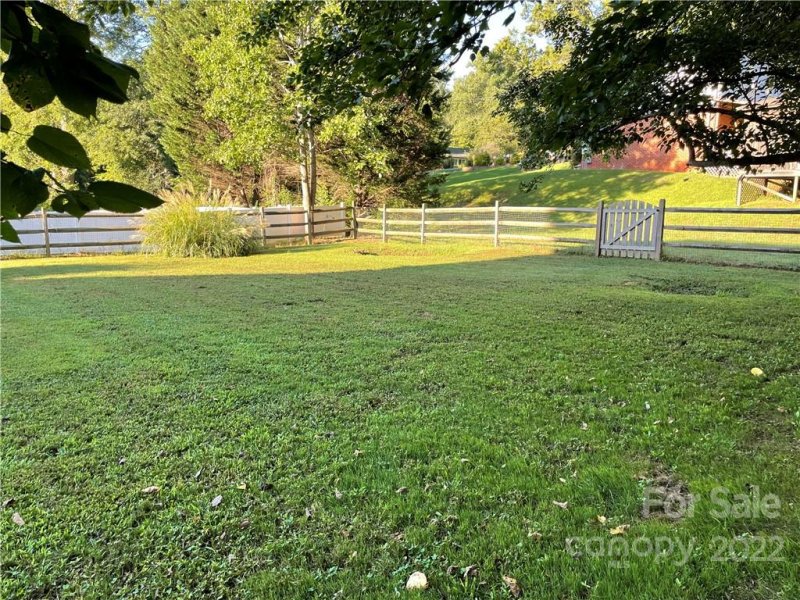 Property image 3 at 279 Fox Hollow Road, Mooresville, NC 28117
