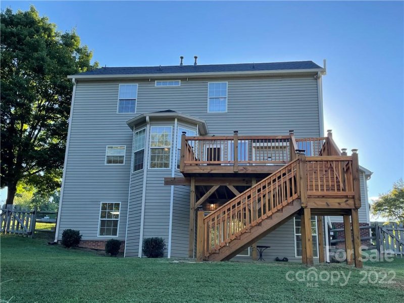 Property image 4 at 279 Fox Hollow Road, Mooresville, NC 28117