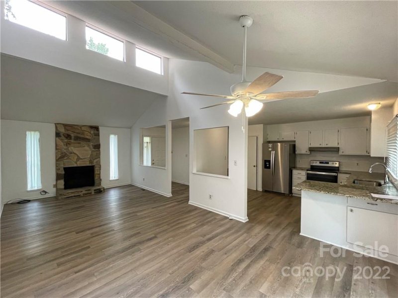 Property image 5 at 8115 Barncliff Road, Charlotte, NC 28227