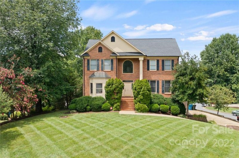 Property image 2 at 1107 38th Avenue, Hickory, NC 28601