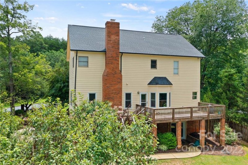 Property image 3 at 1107 38th Avenue, Hickory, NC 28601