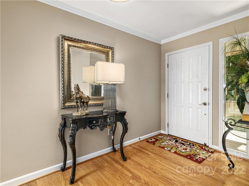 Property image 4 at 109 Deerlake Drive, Asheville, NC 28803