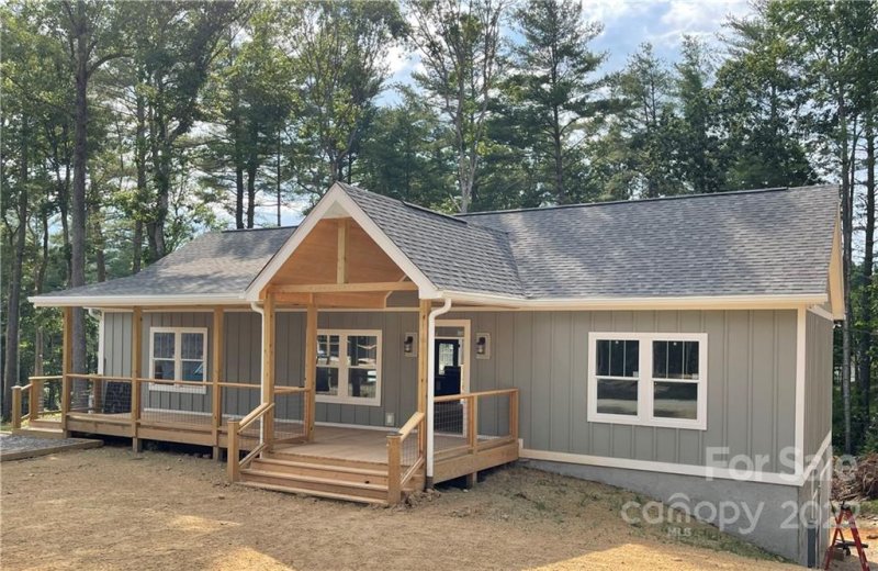 Property image 2 at 132 Cascade Ridge Road, Fairview, NC 28730