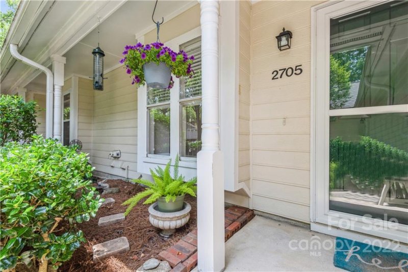 Property image 3 at 2705 Tiergarten Lane, Charlotte, NC 28210