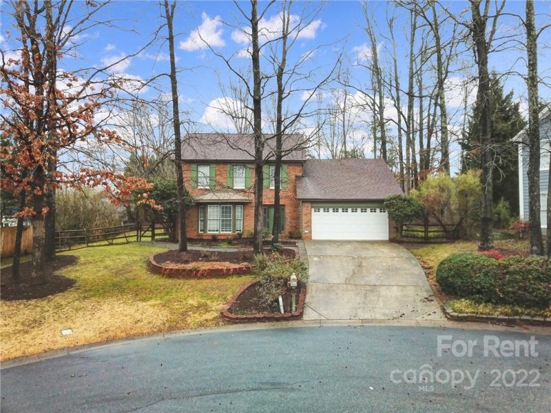 Property image 2 at 9911 Manbey Court, Charlotte, NC 28269