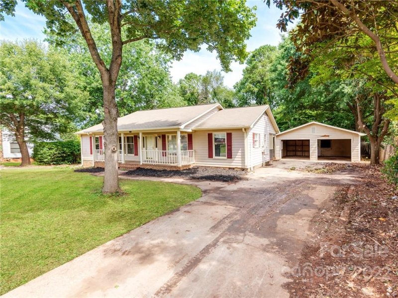 Property image 2 at 3309 Autumn Drive, Gastonia, NC 28056