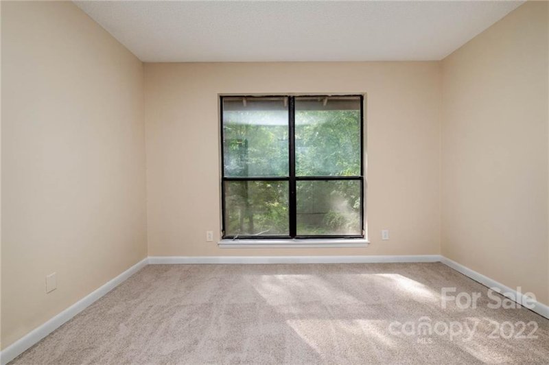 Property image 5 at 4409 Sharon Chase Drive, Charlotte, NC 28215