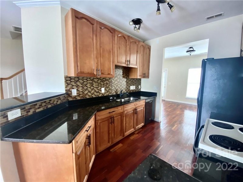 Property image 5 at 10842 Garden Oaks Lane, Charlotte, NC 28273