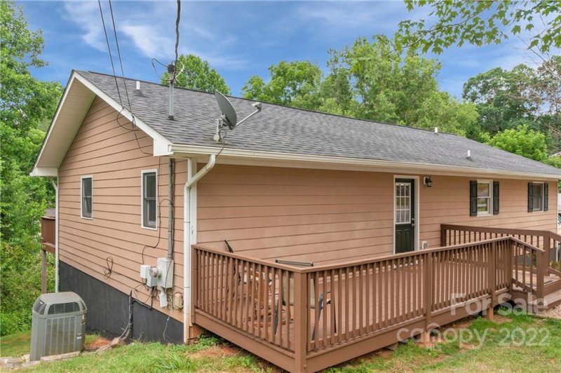 Property image 3 at 252 Oak Park Drive, Clyde, NC 28721