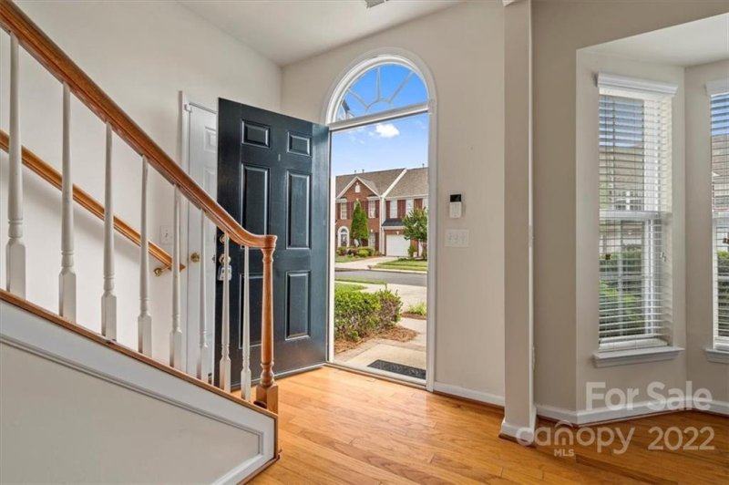 Property image 3 at 411 Foilage Court, Lake Wylie, SC 29710