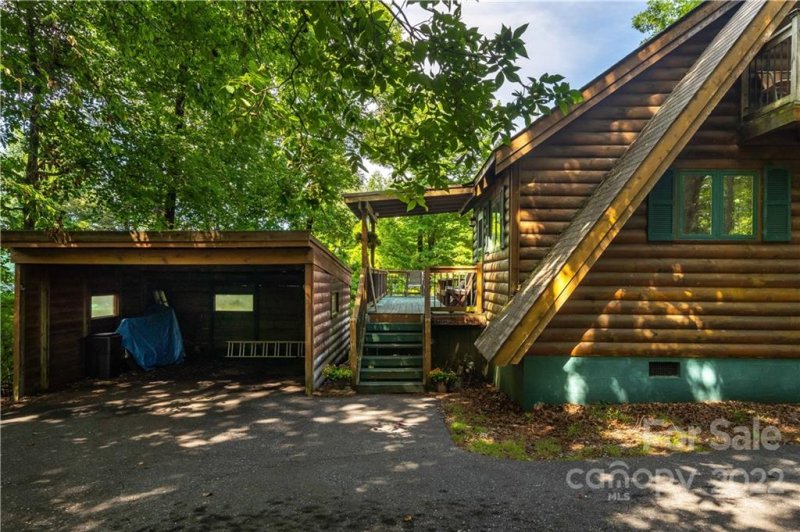 Property image 2 at 5405 Pine Ridge Drive, Connelly Springs, NC 28612