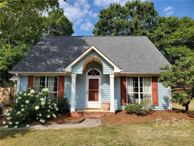 5814 Birchfield Lane