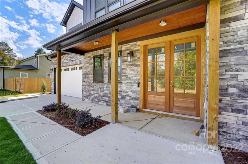 Property image 2 at 6411 Charcon Court, Charlotte, NC 28213