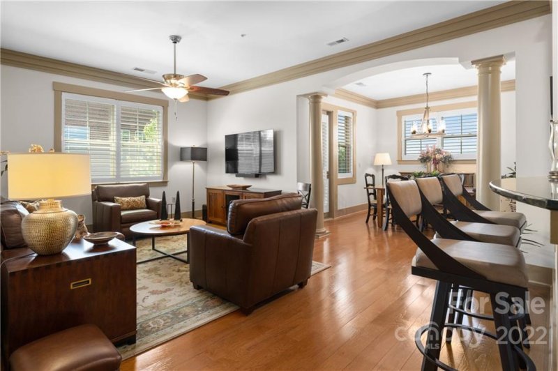 Property image 3 at 42 Schenck Parkway, Asheville, NC 28803