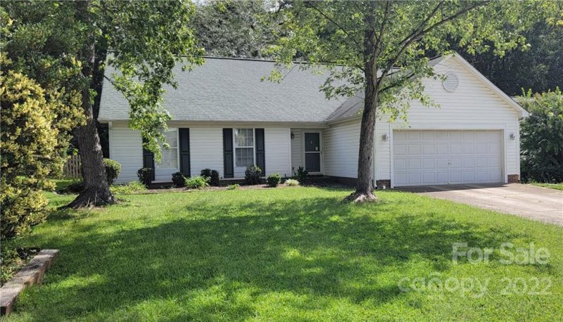 5825 Nw Birchfield Lane