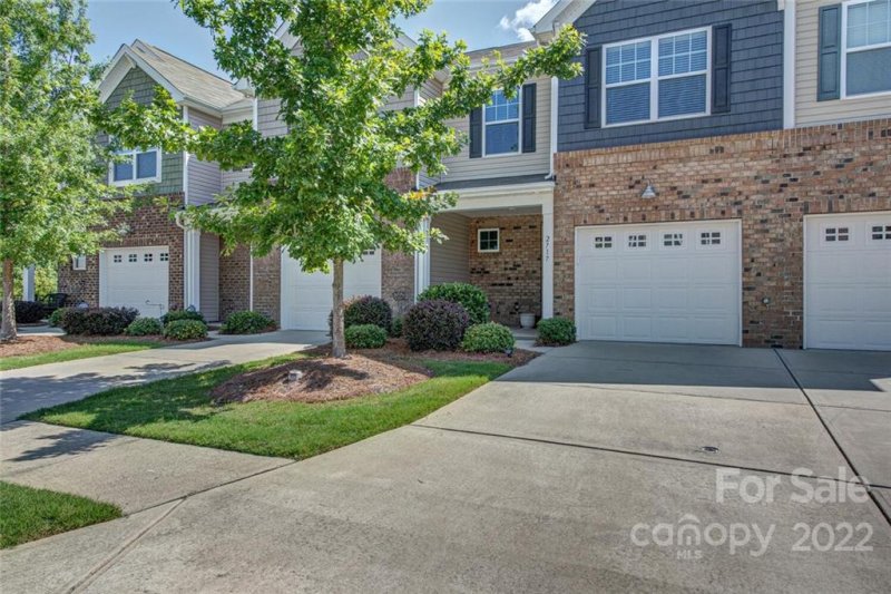 Property image 3 at 2717 Sawbridge Lane, Gastonia, NC 28056