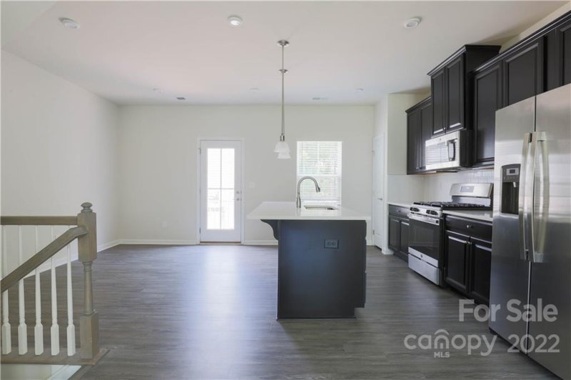 Property image 2 at 1156 Ashbury Street, Charlotte, NC 28216