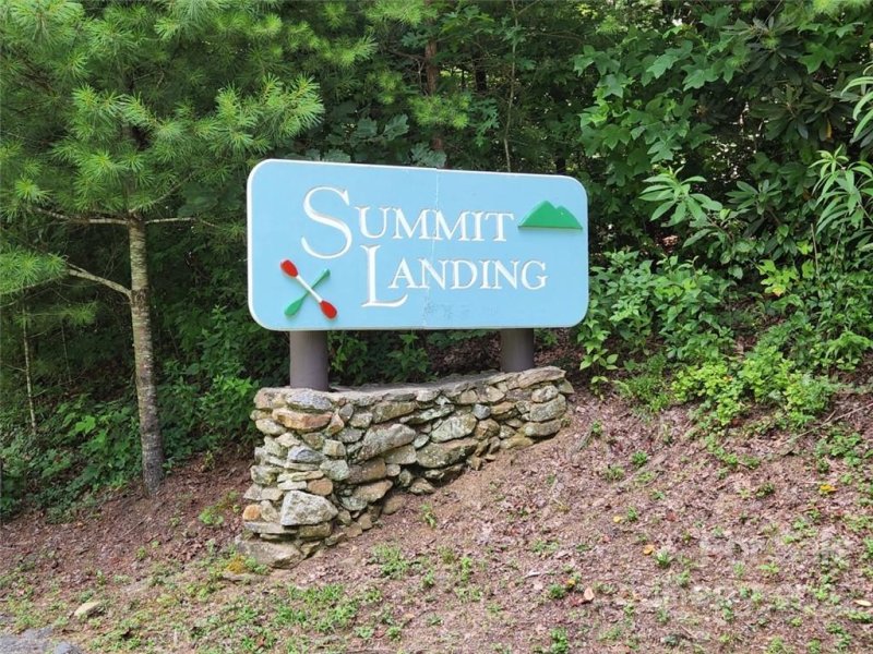 00 Summit Landing Drive