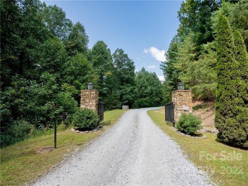 Property image 3 of 00 Summit Landing Drive in Summit Landing, Zirconia, NC 28790