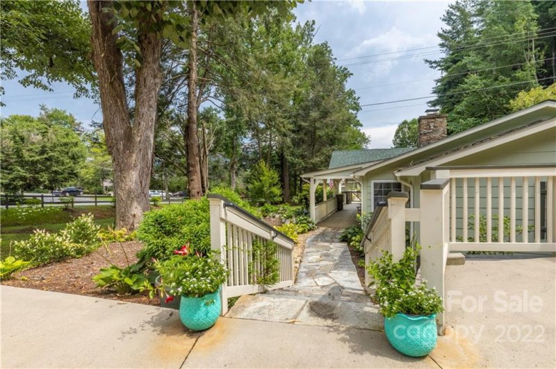 Property image 3 at 935 Eagles Nest Road, Waynesville, NC 28786