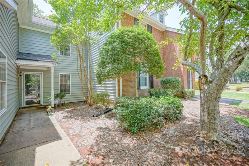Property image 3 at 5212 Amity Springs Drive, Charlotte, NC 28212